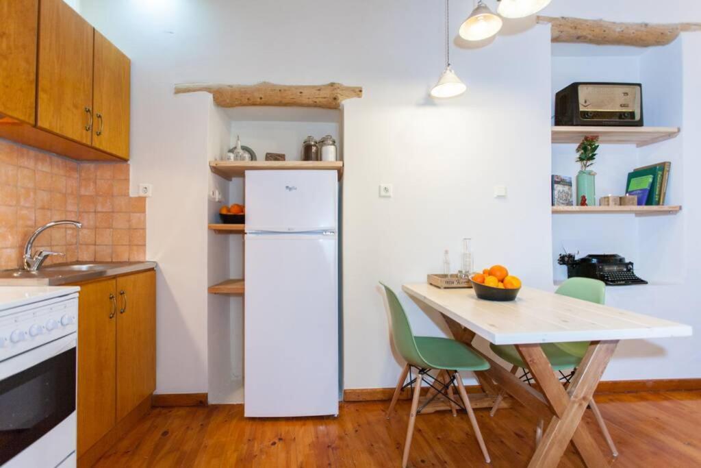 Charming Studio In The Old Town Ханя Екстериор снимка